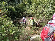 PB050052.JPG (815506 bytes)