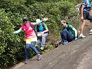 PB050075.JPG (687185 bytes)