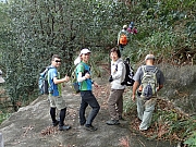 PB190021.JPG (770337 bytes)
