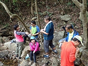 PB190049.JPG (570715 bytes)
