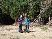PC100041.JPG (623180 bytes)