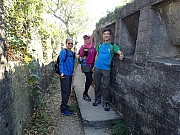 PC240027.JPG (586908 bytes)