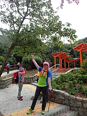 P1210022.JPG (588468 bytes)
