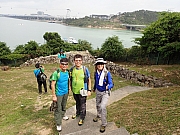 P4220010.JPG (555136 bytes)