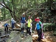 P8050049.JPG (607315 bytes)