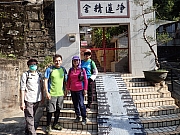 PB010010.JPG (538008 bytes)