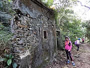 PB220010.JPG (643839 bytes)