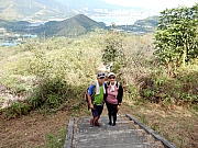 PB220052.JPG (797436 bytes)