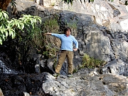 PB290068.JPG (756722 bytes)