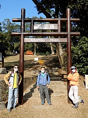 PC060002.JPG (650795 bytes)