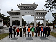 P1100012.JPG (302056 bytes)
