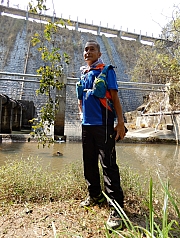 P2140090.JPG (801323 bytes)