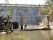P2140096.JPG (769166 bytes)