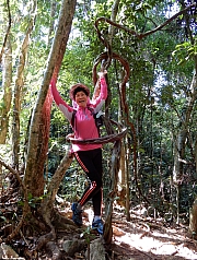 P2210052.JPG (842894 bytes)