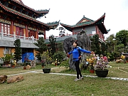 P2280122.JPG (709432 bytes)