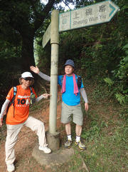 P9110036.JPG (439991 bytes)