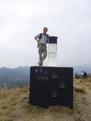 P1210095.JPG (181469 bytes)