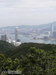 Thumbnail of pic_Lee_Woo_003.jpg